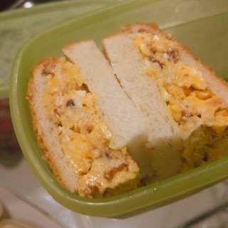 卵と鰹節のサンドイッチ